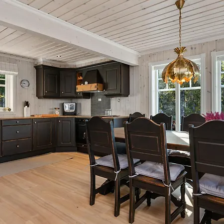 Prázdninový dům Hytteeventyr I Valdres Med Jacuzzi, 5 Soverom, Alpinbakke Og Skiloyper Like Ved!