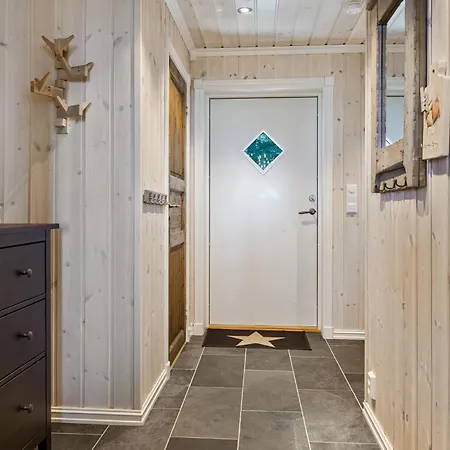 Hytteeventyr I Valdres Med Jacuzzi, 5 Soverom, Alpinbakke Og Skiloyper Like Ved! *