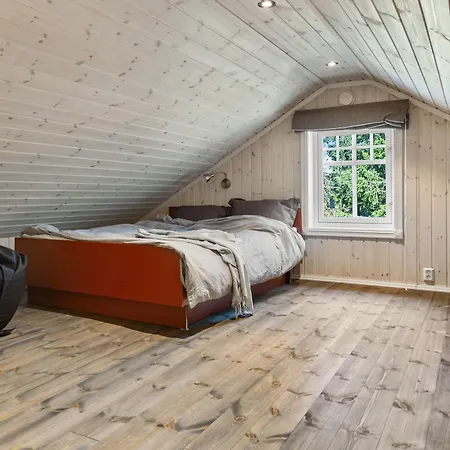 Hytteeventyr I Valdres Med Jacuzzi, 5 Soverom, Alpinbakke Og Skiloyper Like Ved! Holiday home Aurdal