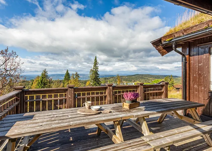 Hytteeventyr I Valdres Med Jacuzzi, 5 Soverom, Alpinbakke Og Skiloyper Like Ved! Aurdal