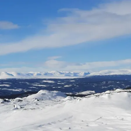 Hytteeventyr I Valdres Med Jacuzzi, 5 Soverom, Alpinbakke Og Skiloyper Like Ved!