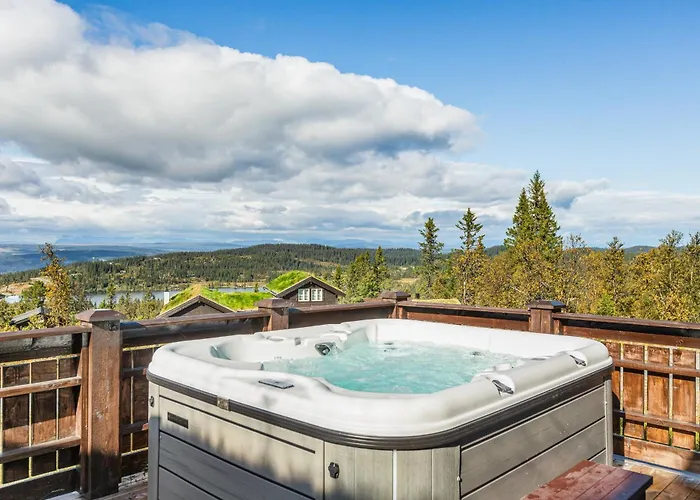 Hytteeventyr I Valdres Med Jacuzzi, 5 Soverom, Alpinbakke Og Skiloyper Like Ved!